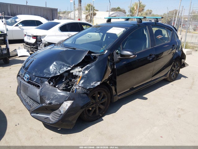 Toyota Prius C Four 2017 JTDKDTB37H1592430 Image 2