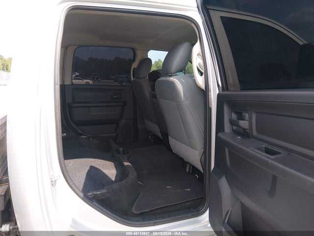 2018 Ram 3500 Tradesman  4x4 8' Box მანქანა იყიდება აუქციონზე, vin: 3C63RRGL6JG124608, აუქციონის ნომერი: 46135907