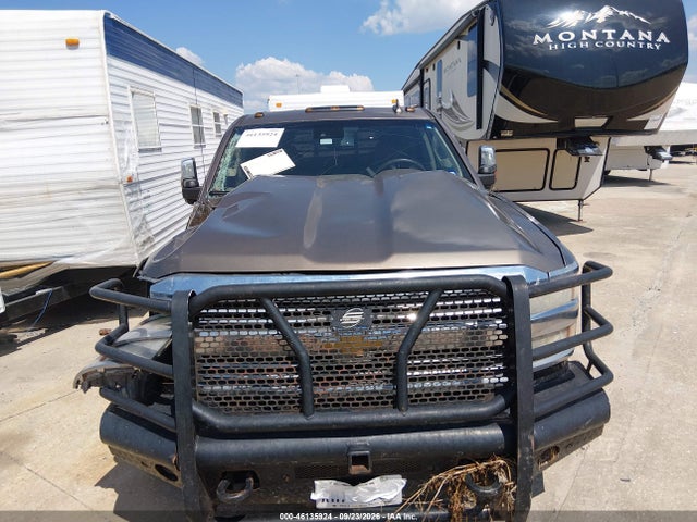 46135924 :رقم المزاد ، 1GC4K1E87FF553993 vin ، 2015 Chevrolet Silverado 3500hd High Country مزاد بيع