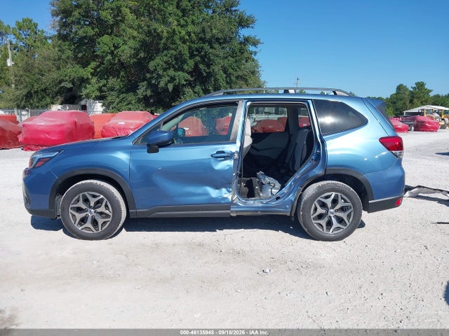 2021 Subaru Forester Premium მანქანა იყიდება აუქციონზე, vin: JF2SKAJCXMH588807, აუქციონის ნომერი: 46135948
