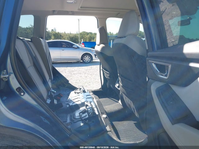 2021 Subaru Forester Premium მანქანა იყიდება აუქციონზე, vin: JF2SKAJCXMH588807, აუქციონის ნომერი: 46135948