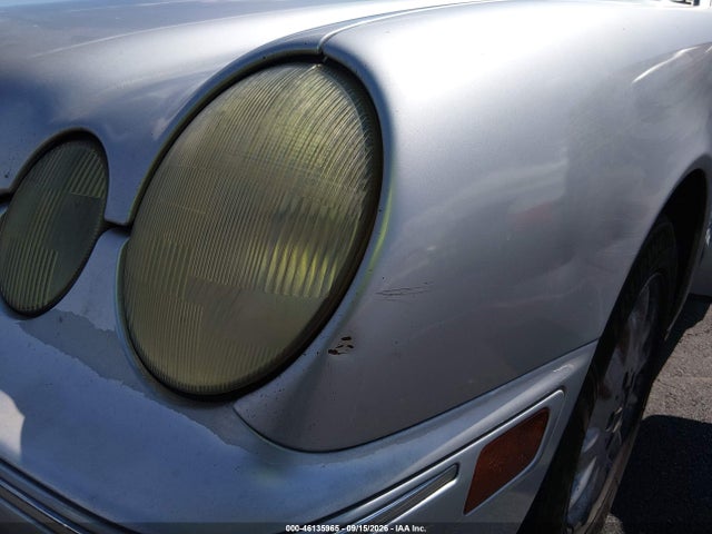 46135965 :رقم المزاد ، WDBJF65J61B332388 vin ، 2001 Mercedes-benz E 320 مزاد بيع