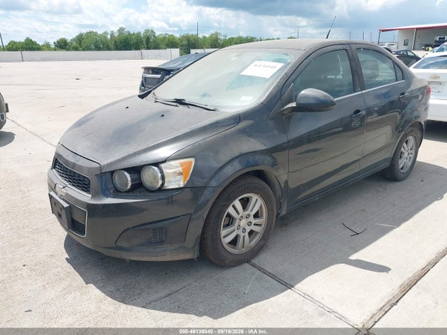 Chevrolet Sonic Lt Auto 2014 1G1JC5SB8E4119026 Image 2