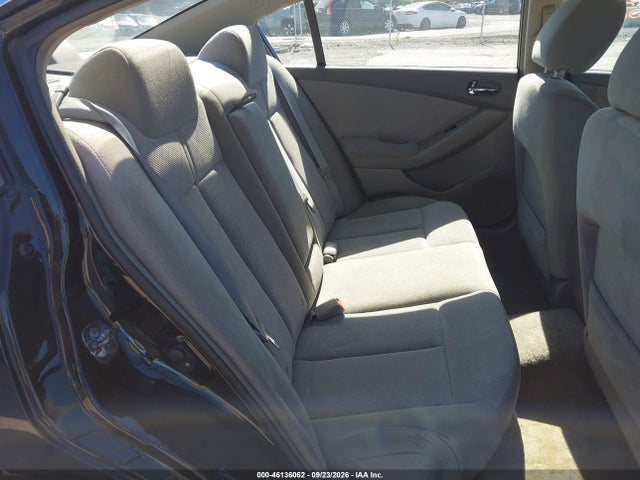 46136062 :رقم المزاد ، 1N4CL21E29C174051 vin ، 2009 Nissan Altima Hybrid مزاد بيع