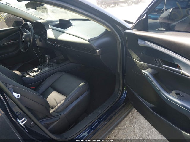 2021 Mazda Cx-30 Select მანქანა იყიდება აუქციონზე, vin: 3MVDMBBL2MM201182, აუქციონის ნომერი: 46136066