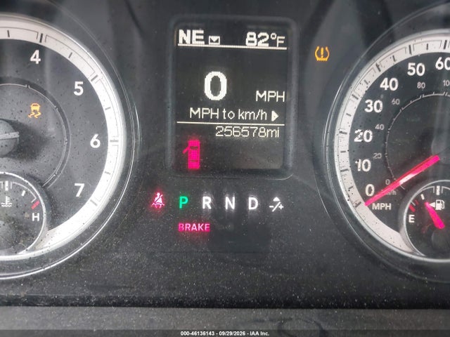 46136143 :رقم المزاد ، 1C6RR6FT1ES478481 vin ، 2014 Ram 1500 Tradesman مزاد بيع