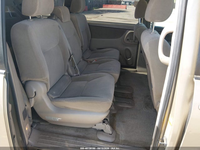 2005 Toyota Sienna Le მანქანა იყიდება აუქციონზე, vin: 5TDZA23CX5S270153, აუქციონის ნომერი: 46136190