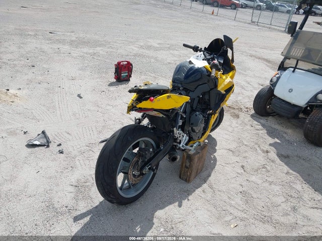 Suzuki Gsx800 F 2024 JS1EM13B6R7100096 Image 4