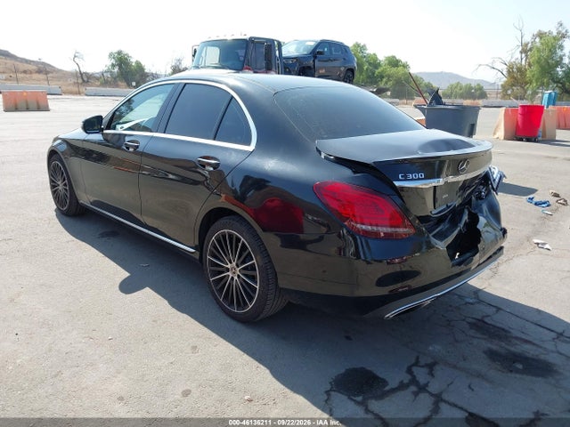 55SWF8DB6KU288841 Mercedes-Benz C 300