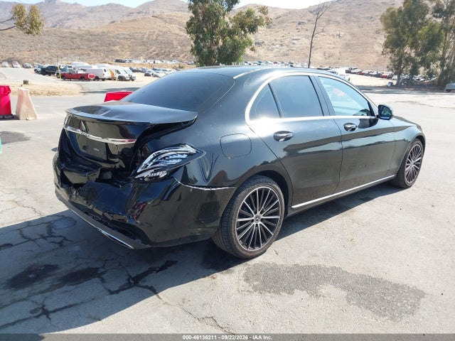 55SWF8DB6KU288841 Mercedes-Benz C 300