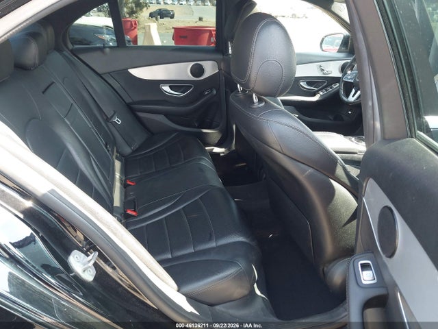 55SWF8DB6KU288841 Mercedes-Benz C 300