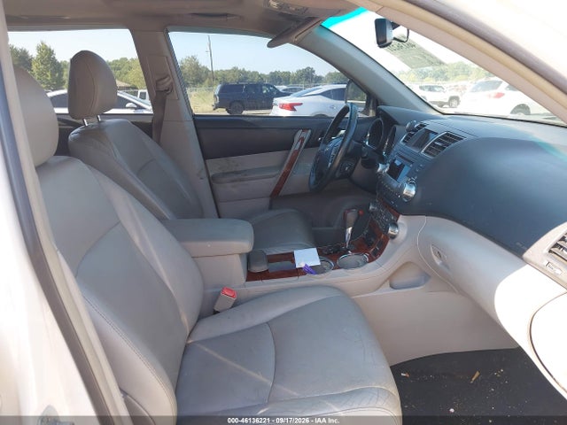 46136221 :رقم المزاد ، 5TDDK3EH5BS071870 vin ، 2011 Toyota Highlander Limited V6 مزاد بيع
