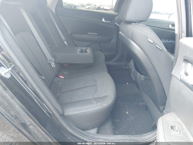 Продажа на аукционе авто 2016 Kia Optima Lx, vin: 5XXGT4L35GG091701, номер лота: 46136257
