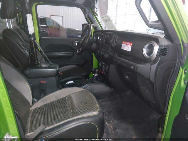 1C4HJXFG8JW242112 Jeep Wrangler Unlimited Rubicon 4x4