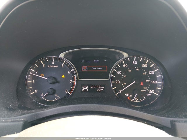 2013 Nissan Pathfinder Platinum მანქანა იყიდება აუქციონზე, vin: 5N1AR2MM4DC673330, აუქციონის ნომერი: 46136302