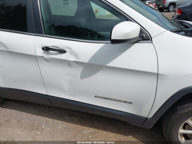 46136308 :رقم المزاد ، 1C4PJMCB3EW107290 vin ، 2014 Jeep Cherokee Latitude مزاد بيع
