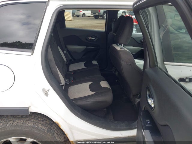 46136308 :رقم المزاد ، 1C4PJMCB3EW107290 vin ، 2014 Jeep Cherokee Latitude مزاد بيع