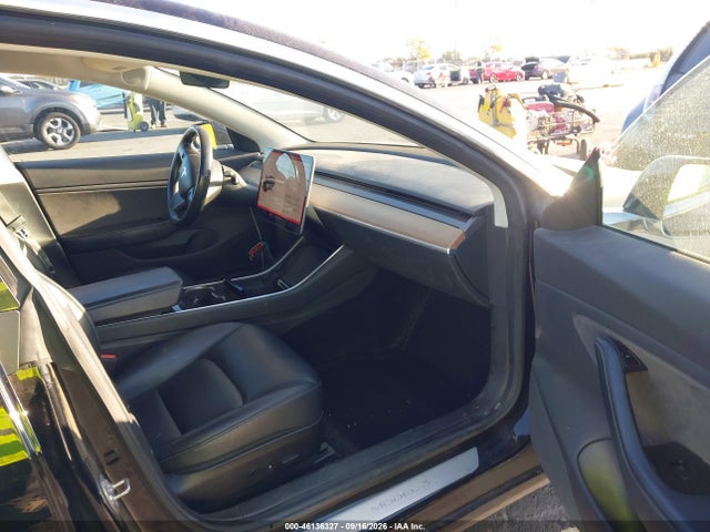 5YJ3E1EA5JF037036 Tesla Model 3 Long Range/mid Range