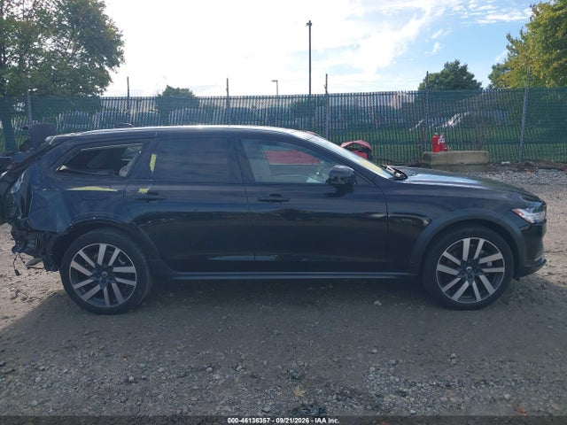 Продажа на аукционе авто 2021 Volvo V90 Cross Country T6 Inscription, vin: YV4A22NL8M1136788, номер лота: 46136357