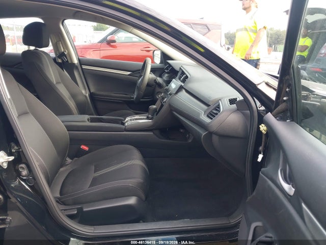Продажа на аукционе авто 2016 Honda Civic Lx, vin: 19XFC2F51GE025443, номер лота: 46136415
