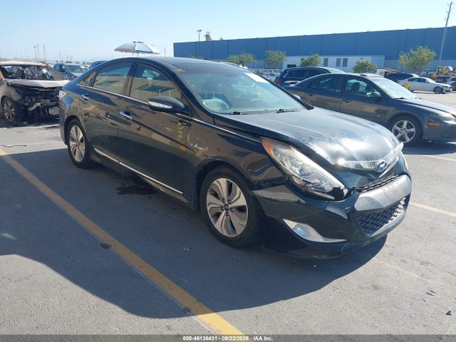 Auction sale of the 2013 Hyundai Sonata Hybrid Limited, vin: KMHEC4A41DA075548, lot number: 46136431