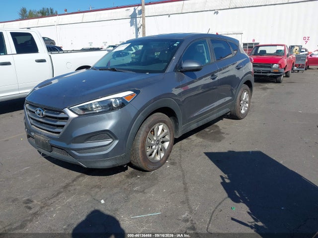 Hyundai TUCSON SE 2017 KM8J23A43HU548463 Image 2