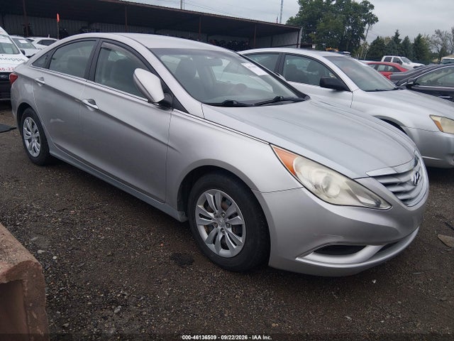 2011 Hyundai Sonata Gls მანქანა იყიდება აუქციონზე, vin: 5NPEB4AC2BH090970, აუქციონის ნომერი: 46136509