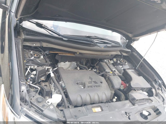 46136516 :رقم المزاد ، JA4AZ3A33JJ000682 vin ، 2018 Mitsubishi Outlander Es مزاد بيع