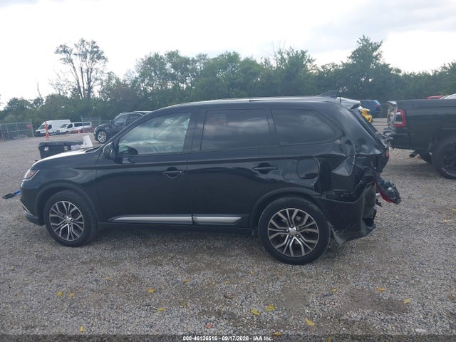 46136516 :رقم المزاد ، JA4AZ3A33JJ000682 vin ، 2018 Mitsubishi Outlander Es مزاد بيع
