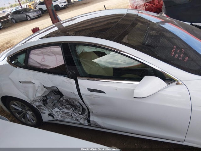 Продажа на аукционе авто 2016 Tesla Model S 60d/70d/75d/85d/90d, vin: 5YJSA1E21GF149230, номер лота: 46136564