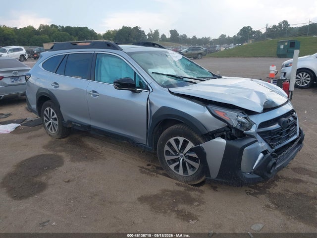 46136715 :رقم المزاد ، 4S4BTAFC4P3177338 vin ، 2023 Subaru Outback Premium مزاد بيع