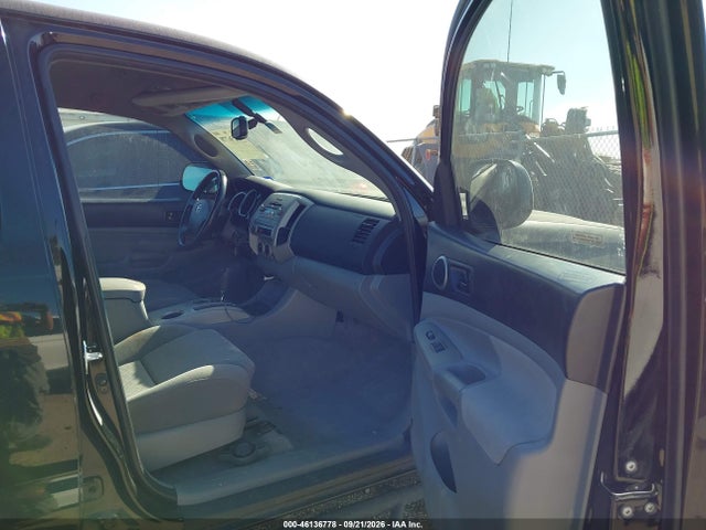 46136778 :رقم المزاد ، 5TFKU4HN4BX001537 vin ، 2011 Toyota Tacoma Prerunner V6 مزاد بيع