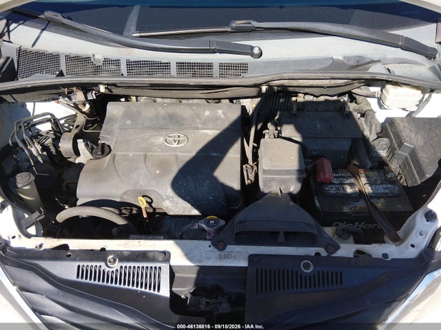2013 Toyota Sienna Le V6 8 Passenger მანქანა იყიდება აუქციონზე, vin: 5TDKK3DC2DS329908, აუქციონის ნომერი: 46136816
