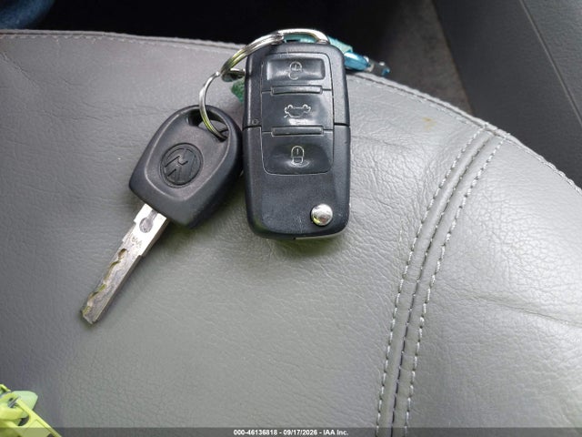 46136818 :رقم المزاد ، WVWYH63B13E314601 vin ، 2003 Volkswagen Passat Glx مزاد بيع