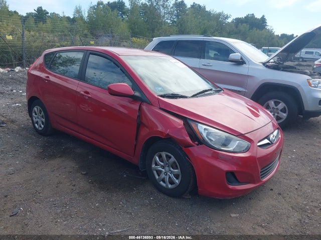 2013 Hyundai Accent Gs მანქანა იყიდება აუქციონზე, vin: KMHCT5AE6DU087067, აუქციონის ნომერი: 46136993