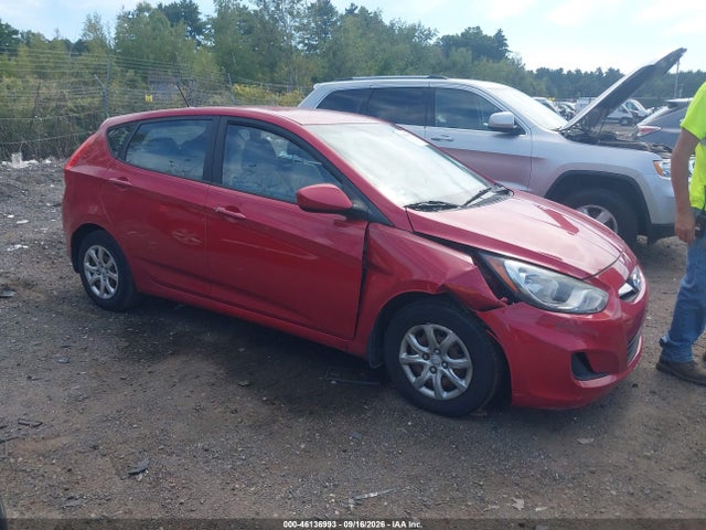 2013 Hyundai Accent Gs მანქანა იყიდება აუქციონზე, vin: KMHCT5AE6DU087067, აუქციონის ნომერი: 46136993