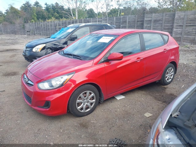 2013 Hyundai Accent Gs მანქანა იყიდება აუქციონზე, vin: KMHCT5AE6DU087067, აუქციონის ნომერი: 46136993
