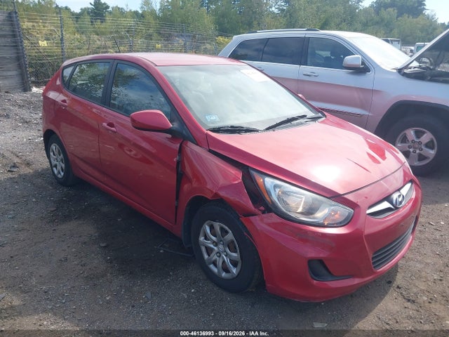 2013 Hyundai Accent Gs მანქანა იყიდება აუქციონზე, vin: KMHCT5AE6DU087067, აუქციონის ნომერი: 46136993