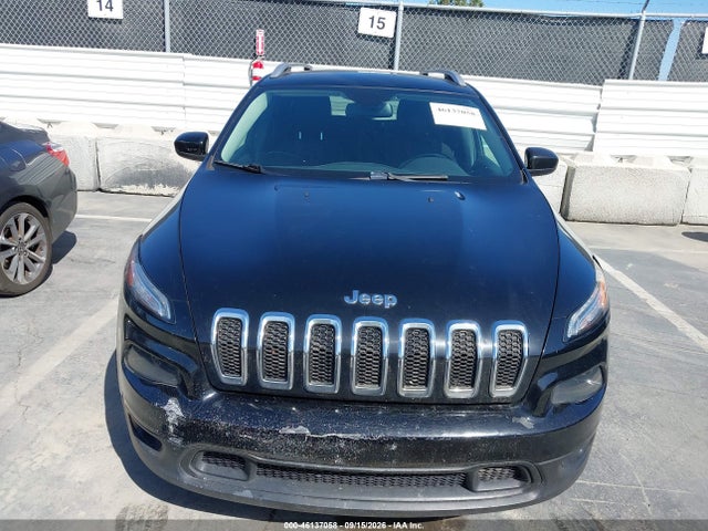 Продажа на аукционе авто 2017 Jeep Cherokee Latitude Fwd, vin: 1C4PJLCB8HD221585, номер лота: 46137058