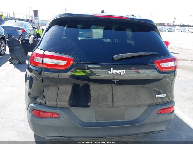 Продажа на аукционе авто 2017 Jeep Cherokee Latitude Fwd, vin: 1C4PJLCB8HD221585, номер лота: 46137058