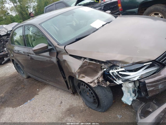 46137187 :رقم المزاد ، 3VWDZ7AJ8BM392262 vin ، 2011 Volkswagen Jetta 2.5l Se مزاد بيع