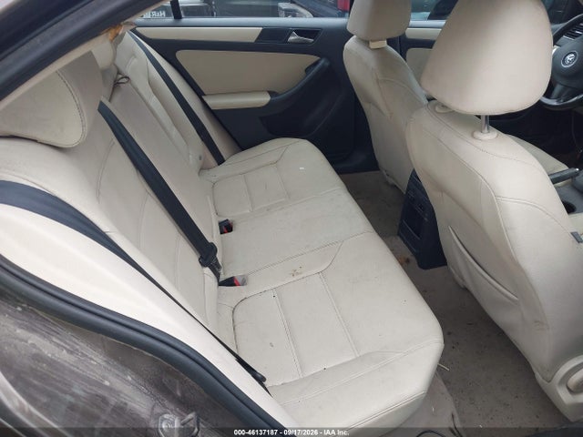 46137187 :رقم المزاد ، 3VWDZ7AJ8BM392262 vin ، 2011 Volkswagen Jetta 2.5l Se مزاد بيع