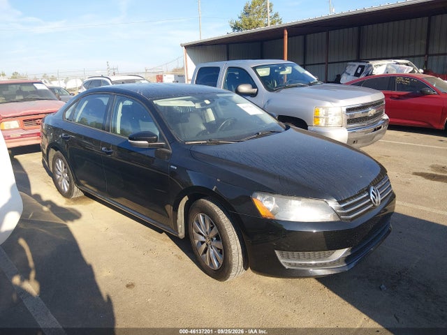 Auction sale of the 2015 Volkswagen Passat 1.8t Wolfsburg Edition, vin: 1VWAT7A38FC018988, lot number: 46137201