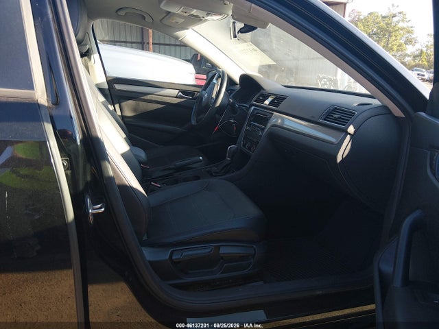 2015 Volkswagen Passat 1.8t Wolfsburg Edition მანქანა იყიდება აუქციონზე, vin: 1VWAT7A38FC018988, აუქციონის ნომერი: 46137201