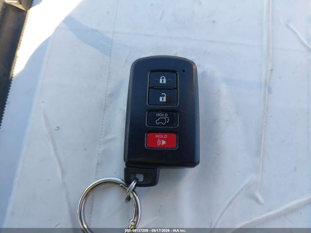 Продаж на аукціоні авто 2017 Toyota Highlander Limited Platinum, vin: 5TDDZRFH2HS378578, номер лоту: 46137209