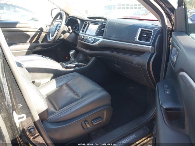 Продаж на аукціоні авто 2017 Toyota Highlander Limited Platinum, vin: 5TDDZRFH2HS378578, номер лоту: 46137209