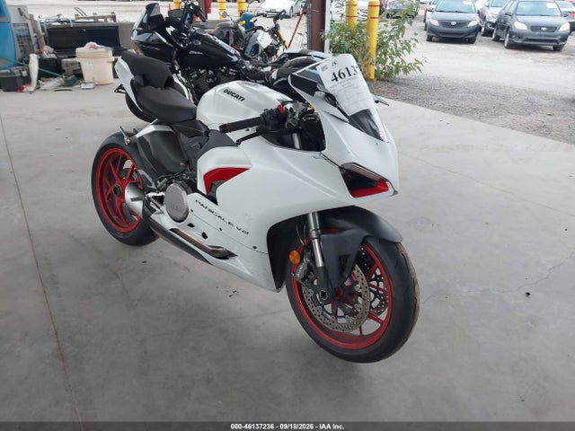 Продаж на аукціоні авто 2021 Ducati Panigale V2, vin: ZDMHAATW2MB005186, номер лоту: 46137236