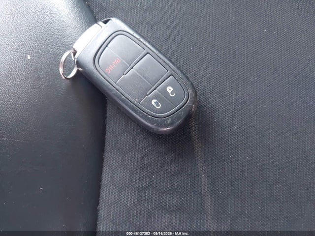 2019 Jeep Cherokee Latitude Plus Fwd მანქანა იყიდება აუქციონზე, vin: 1C4PJLLX8KD110733, აუქციონის ნომერი: 46137302