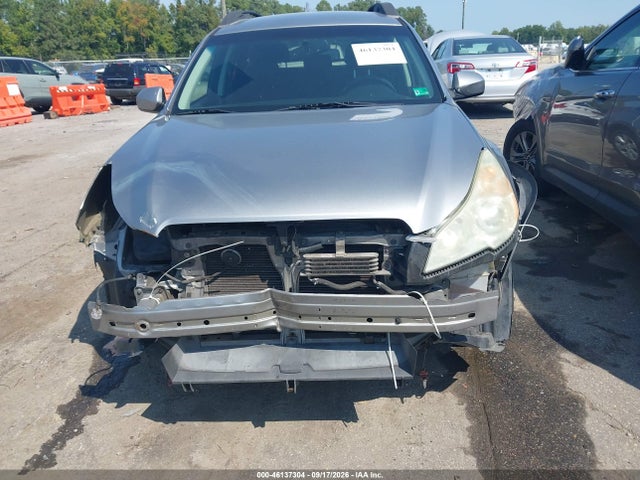 2010 Subaru Outback 2.5i Premium მანქანა იყიდება აუქციონზე, vin: 4S4BRBCC1A3323677, აუქციონის ნომერი: 46137304
