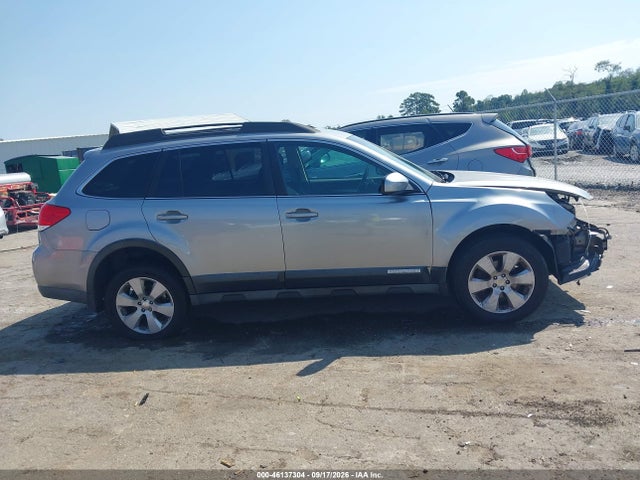 2010 Subaru Outback 2.5i Premium მანქანა იყიდება აუქციონზე, vin: 4S4BRBCC1A3323677, აუქციონის ნომერი: 46137304